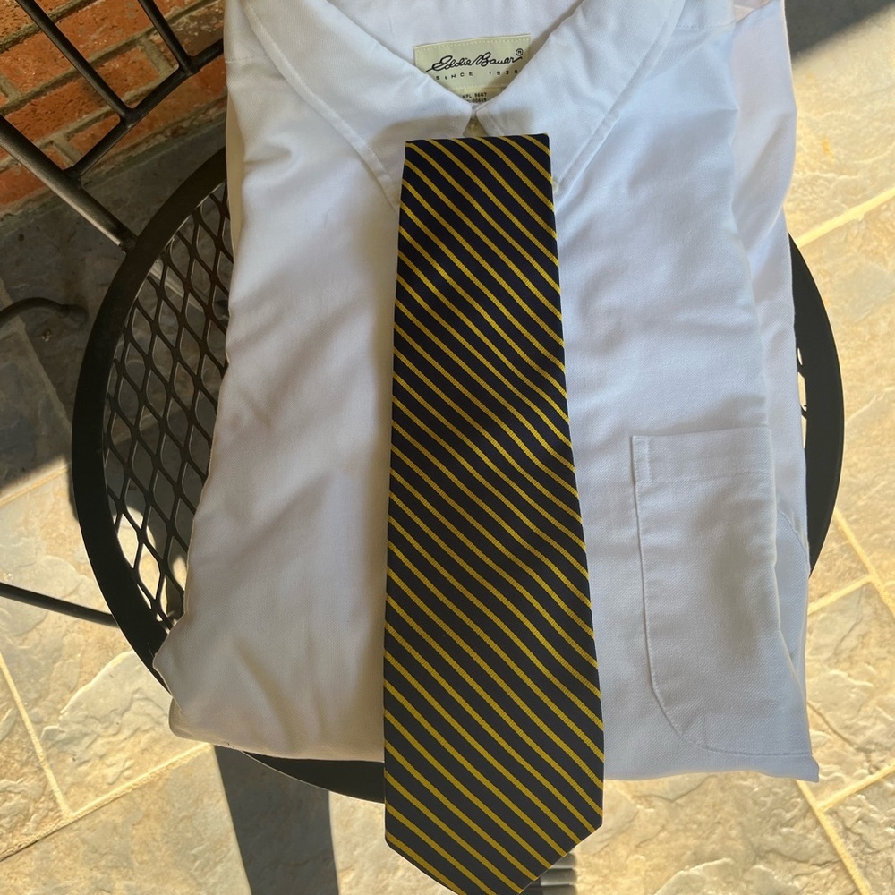 Brooks Brothers Mens Makers Blue and Yellow Stripes Tie